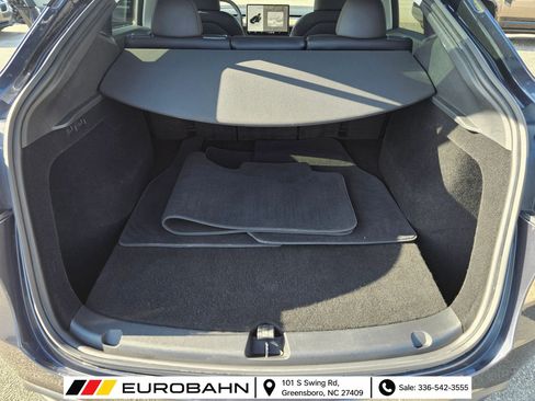 Used 2024 Tesla Model Y Long Range AWD/4WD image 33