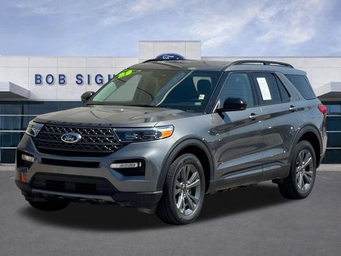 Used 2023 Ford Explorer XLT w/ Equipment Group 202A AWD/4WD image 42
