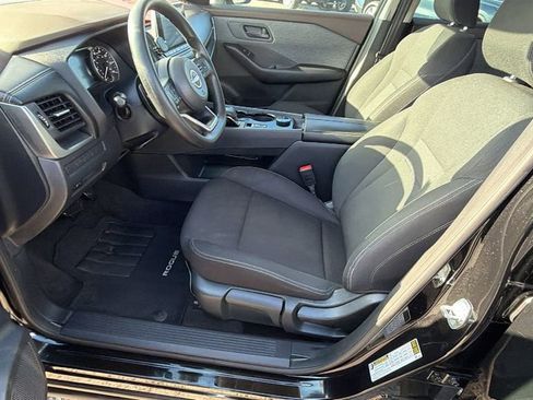 Used 2023 Nissan Rogue S image 13