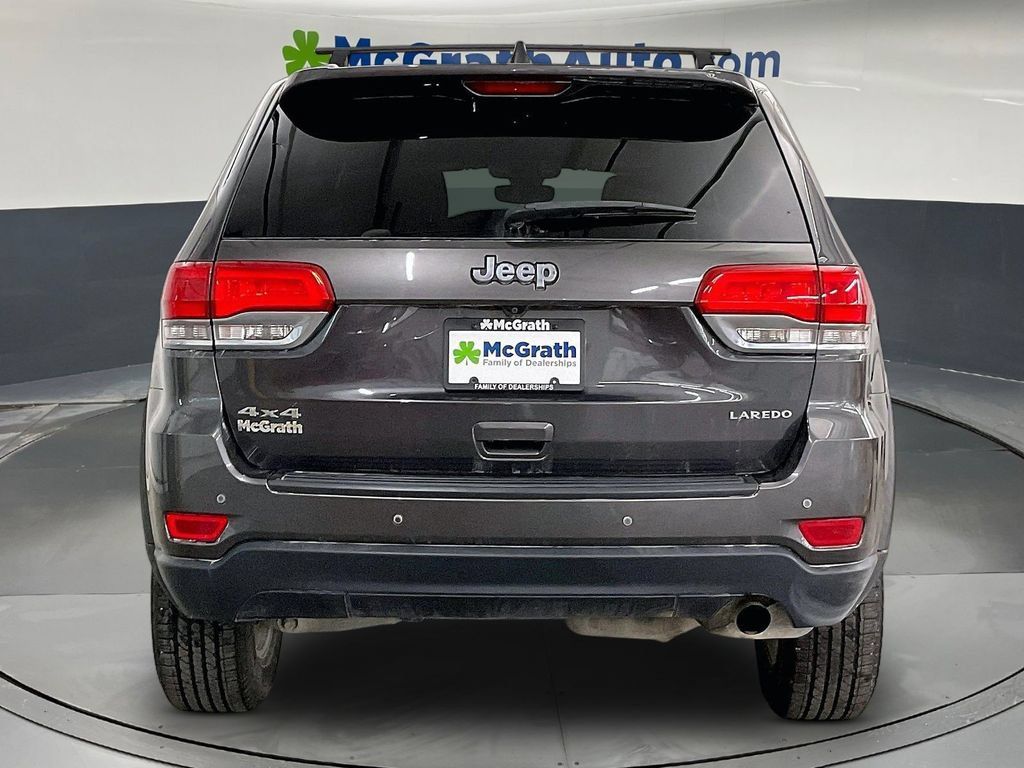 Used 2017 Jeep Grand Cherokee Laredo w/ Quick Order Package 23E AWD/4WD image 6