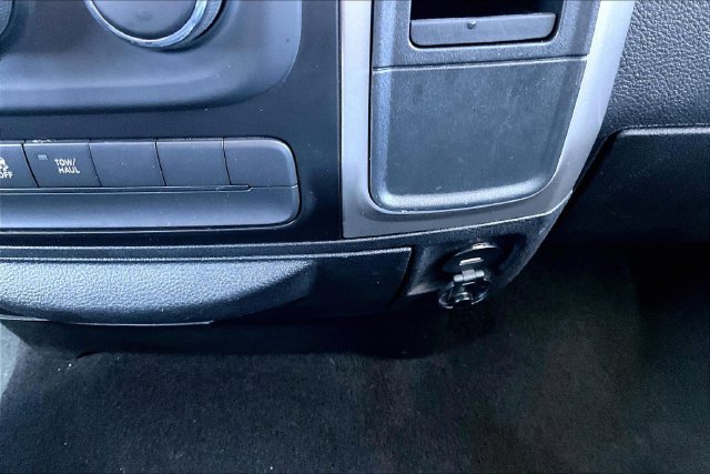 Used 2019 RAM 1500 Classic SLT AWD/4WD image 27