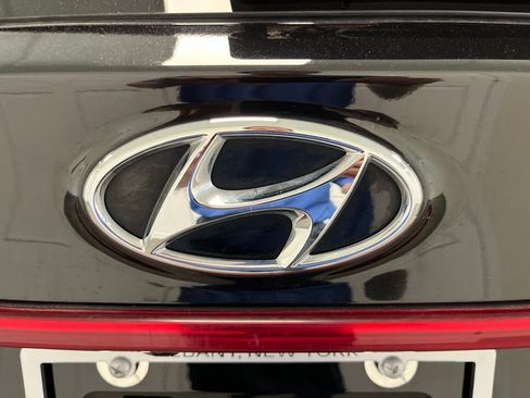 Used 2022 Hyundai Santa Fe Limited AWD/4WD image 27