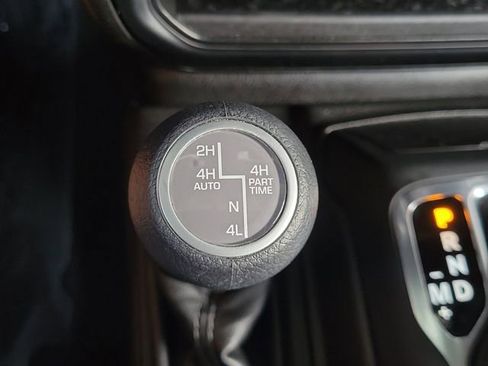 Used 2024 Jeep Wrangler Unlimited Sahara image 11