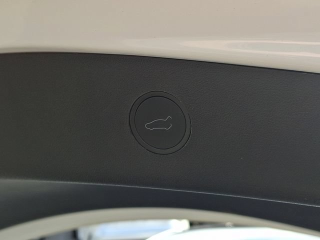 Used 2023 Tesla Model 3 Standard Range RWD image 37