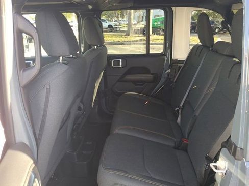 Used 2025 Jeep Wrangler Sahara 4xe image 13