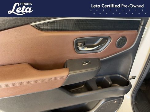 Used 2025 Honda Pilot Elite image 27