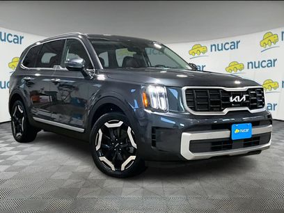 Used 2023 Kia Telluride S