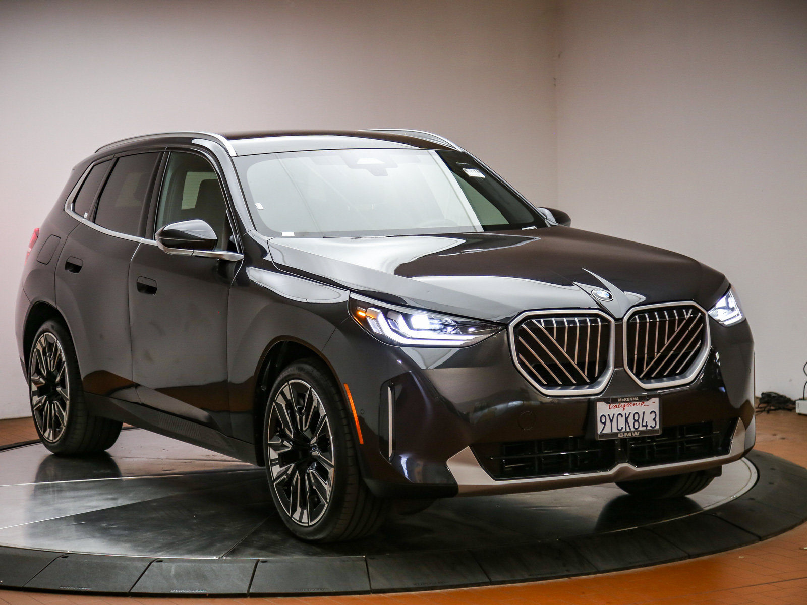 Used 2026 BMW X3 xDrive30i w/ Convenience Package AWD/4WD image 3