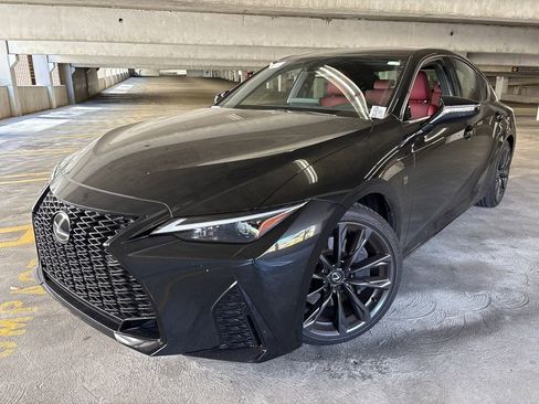 Used 2024 Lexus IS 300 F Sport image 3