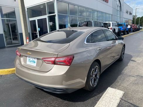 Used 2022 Chevrolet Malibu LT w/ Leather Package image 9