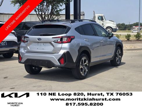 Used 2025 Subaru Crosstrek 2.5i Premium w/ Crosstrek Mirror Package AWD/4WD image 4