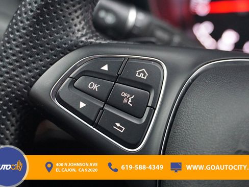 Used 2019 Mercedes-Benz GLC 350e 4MATIC image 18