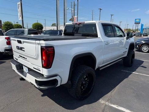 Used 2021 GMC Sierra 1500 Denali w/ Denali Ultimate Package AWD/4WD image 14