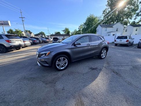 Used 2017 Mercedes-Benz GLA 250 4MATIC image 42