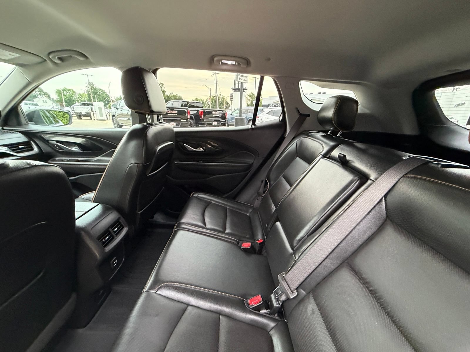Used 2022 GMC Terrain AT4 AWD/4WD image 5