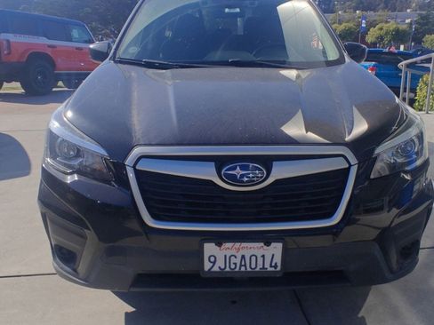 Used 2019 Subaru Forester Premium AWD/4WD image 2