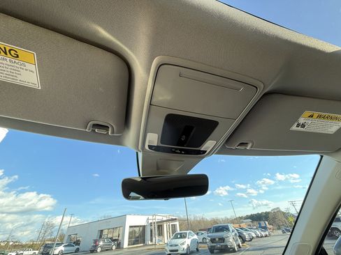 Used 2024 Acura Integra image 29