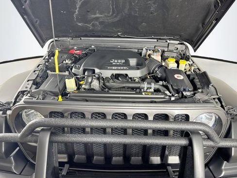 Used 2021 Jeep Wrangler Unlimited Sport AWD/4WD image 32
