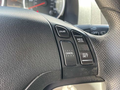 Used 2011 Honda CR-V LX image 4