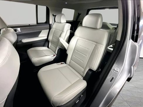 Used 2025 Hyundai Santa Fe Calligraphy AWD/4WD image 20