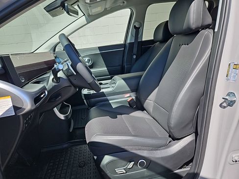 New 2026 Hyundai Ioniq 9 SEL image 11