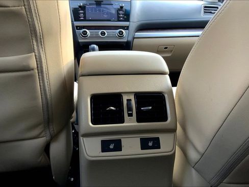 Used 2017 Subaru Outback 2.5i Limited image 37