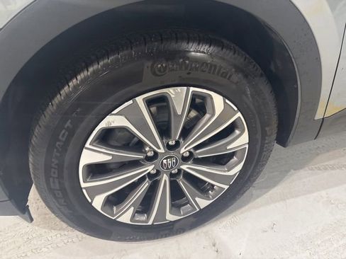 Used 2025 Buick Envision Preferred image 41