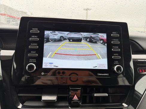 Used 2024 Toyota Camry SE w/ Convenience Package image 20