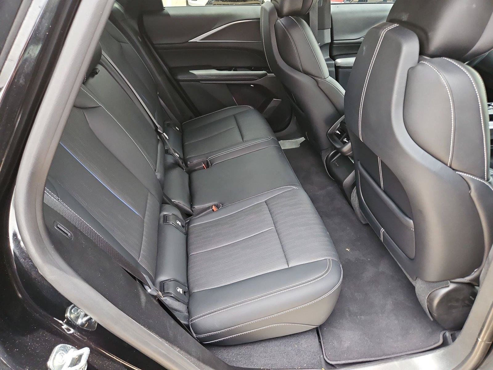 Certified 2024 Cadillac Lyriq Luxury RWD image 30