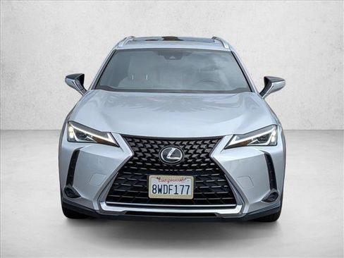 Used 2019 Lexus UX 200 w/ Premium Package FWD image 2