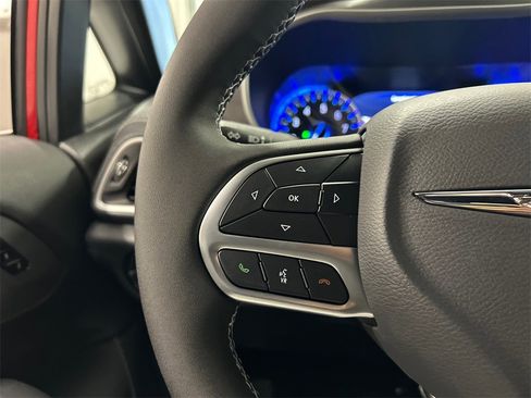 New 2026 Chrysler Pacifica Select image 19