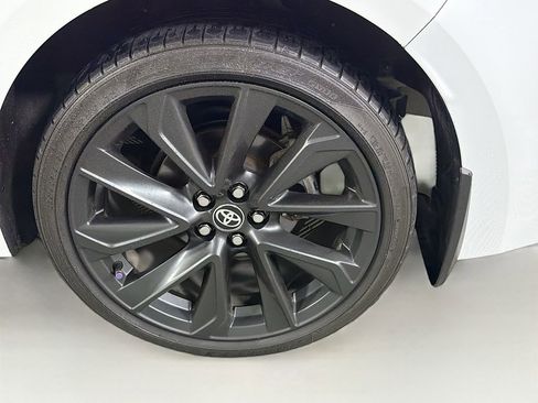Used 2024 Toyota Corolla SE image 33