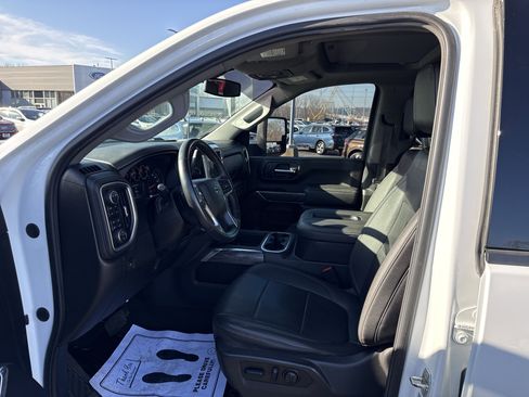 Used 2022 Chevrolet Silverado 2500 LTZ w/ LTZ Plus Package image 11