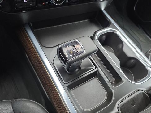 Used 2024 GMC Sierra 1500 Elevation w/ Elevation Premium Package image 16