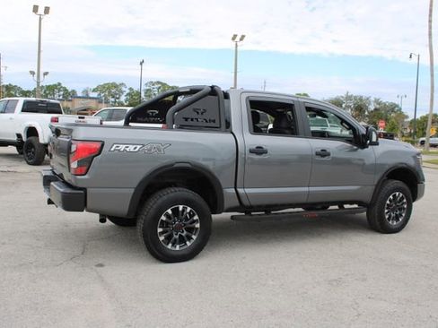 Used 2024 Nissan Titan PRO-4X w/ Pro-4x Convenience Package image 12