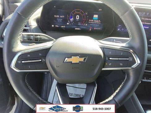 Used 2024 Chevrolet Traverse LT AWD/4WD image 13
