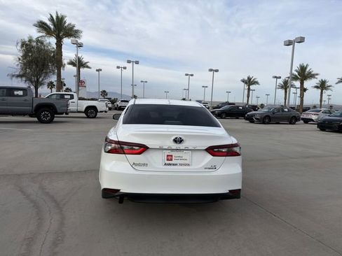 Certified 2022 Toyota Camry LE FWD image 6