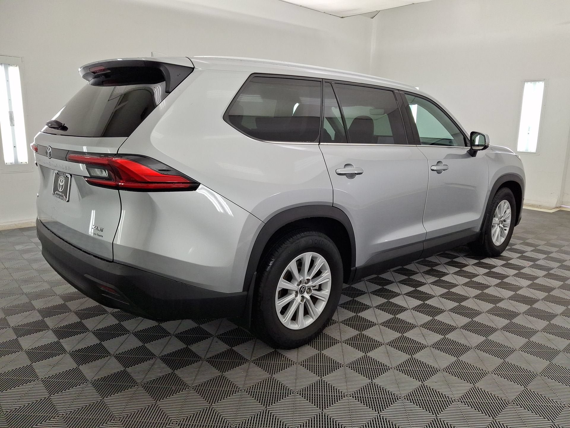 Certified 2024 Toyota Grand Highlander AWD image 25