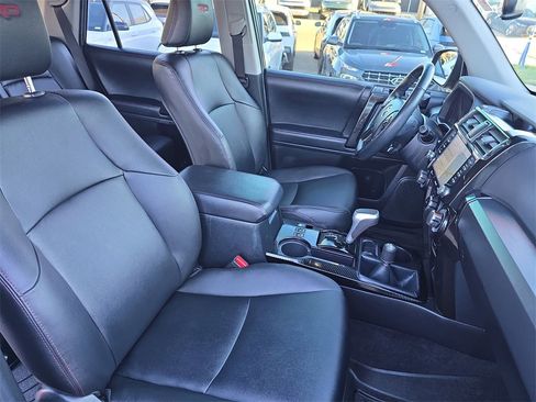 Used 2023 Toyota 4Runner TRD Off-Road Premium image 10