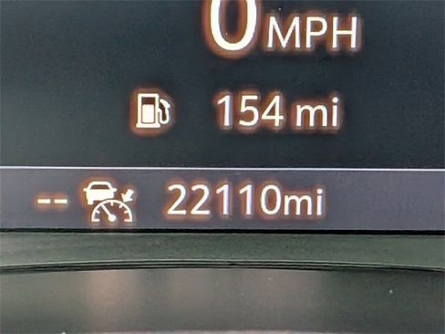 Used 2024 GMC Terrain SLT image 38