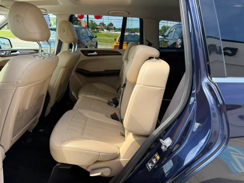 Used 2019 Mercedes-Benz GLS 450 4MATIC image 21