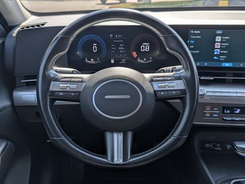 Used 2024 Hyundai Kona SEL AWD/4WD image 19