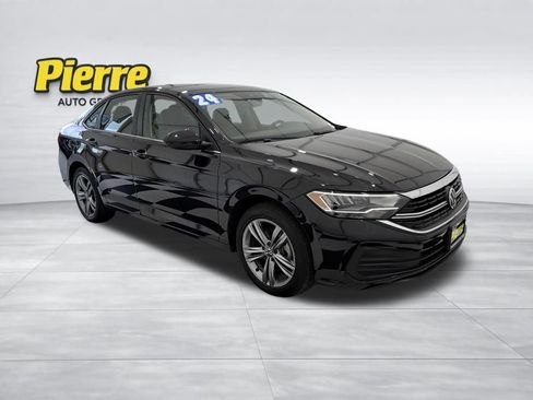 Used 2024 Volkswagen Jetta SE FWD image 6