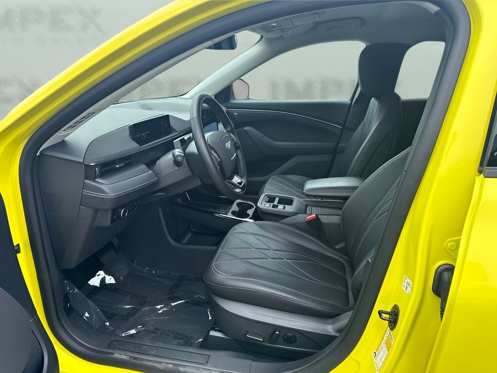 Used 2025 Ford Mustang Mach-E Premium RWD image 5