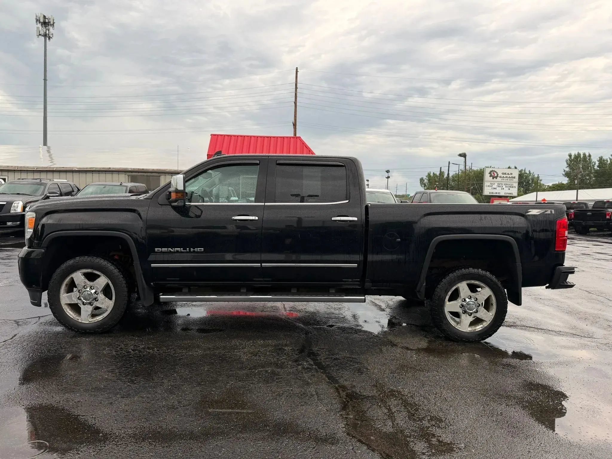 Used 2015 GMC Sierra 2500 Denali w/ Driver Alert Package AWD/4WD image 8