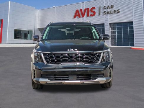 Used 2024 Kia Sorento S image 2