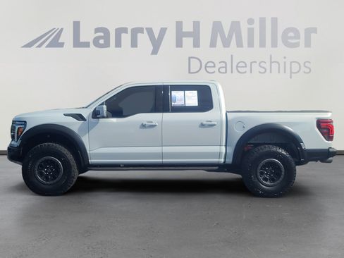 Used 2025 Ford F150 Raptor AWD/4WD image 2