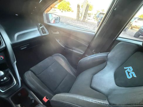 Used 2018 Ford Focus RS image 46