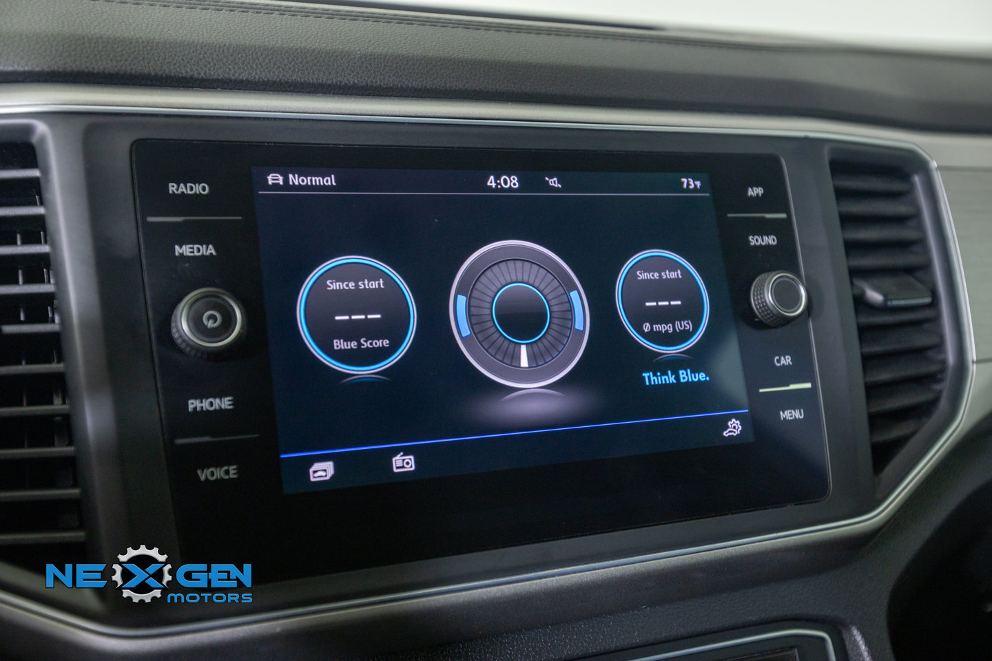 Used 2019 Volkswagen Atlas SE w/ Towing Package AWD/4WD image 18