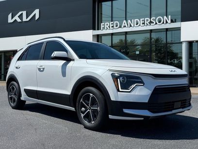 New 2025 Kia Niro EX